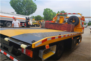 绥江附近拖车电话号码服务